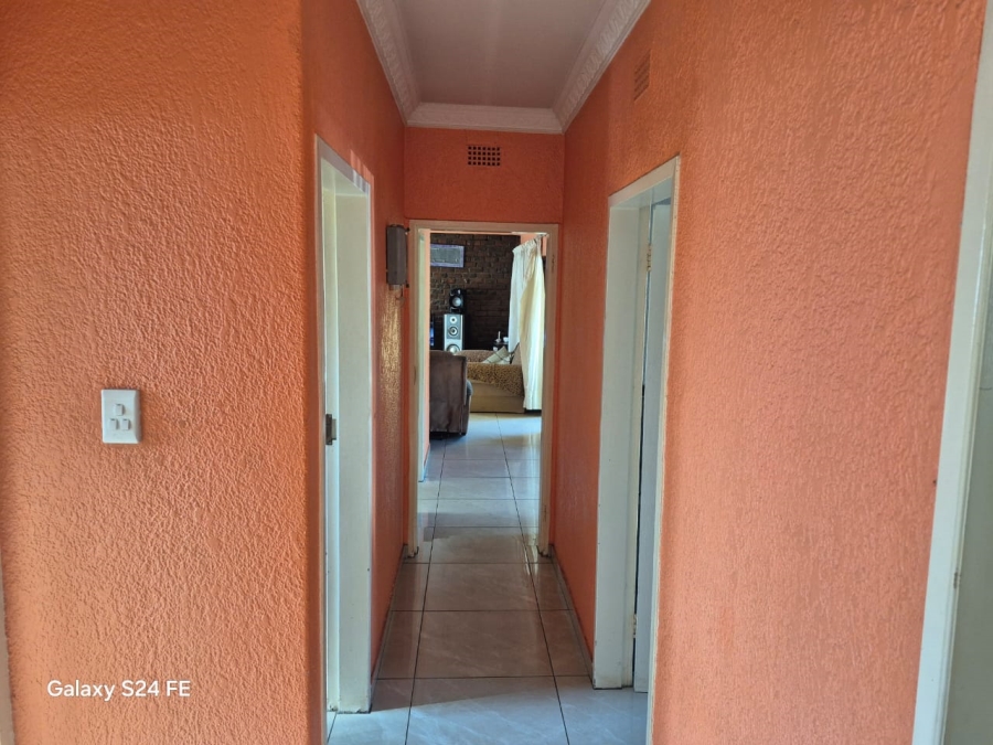 3 Bedroom Property for Sale in Oos Einde North West